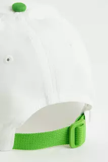 Габардиновая шапка с козырьком H&amp;M, зеленый H&M