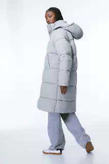 Длинная стеганая куртка H&amp;M, серый H&M