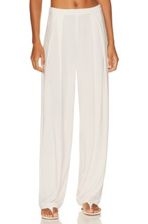 Брюки Norma Kamali Tapered Pleated Trouser, цвет Bone