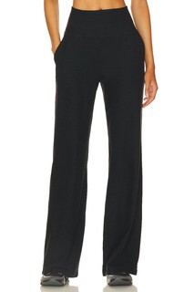 Брюки Beyond Yoga Easy Cropped Wide Leg, цвет Darkest Night