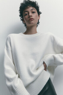 джемпер женский Джемпер oversize вязаный в базовых цветах Befree