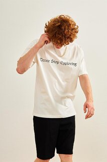 Мужская футболка оверсайз с принтом «Тексты и лошади» цвета экрю DANGER