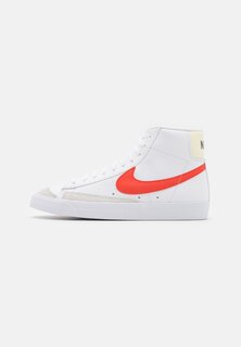 Высокие кроссовки BLAZER MID &apos;77 VNTG Nike, белый/красный пиканте/кокосовое молоко/черный