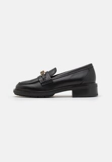 Слипоны HARDWARE LOAFER Tommy Hilfiger, черный