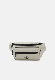 Поясная сумка PACKABLE WAISTBAG UNISEX Calvin Klein Jeans, черный/серебристый металлик