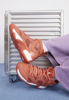 Высокие кроссовки JUMPMAN TWO TREY Jordan, небесно-оранжевый/парус неба