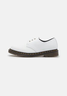 Спортивные туфли на шнуровке VEGAN 1461 UNISEX Dr. Martens, оптический белый