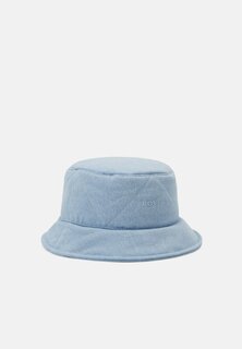 Шапка PUFFER HOLIDAY BUCKET UNISEX Levi&apos;s, синие джинсы Levis