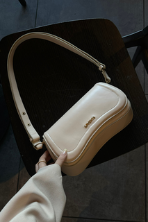 Женская сумка Baguette с регулируемым кожаным ремешком Hera Loventa, крем