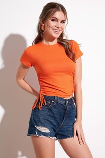 Укороченная блузка с короткими рукавами и сборкой по бокам 5864010 Lela, апельсин