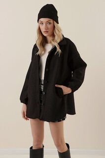 Женская черная куртка-букле оверсайз с карманами и пуговицами HZL23W-BD106751 hazelin