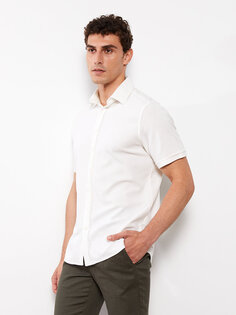 Мужская рубашка обычного кроя с коротким рукавом LCWAIKIKI Classic, экрю.