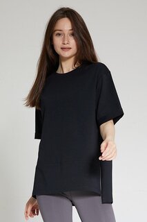 Черная женская хлопковая футболка оверсайз с разрезом Chandraswear