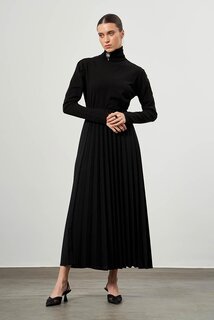 Черная плиссированная юбка крепового трикотажа Mizalle