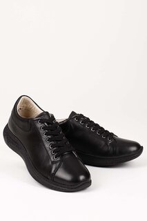 Женские кроссовки из натуральной кожи с круглым носком и мягкой подошвой на шнуровке 42450 GÖNDERİ(R), черный