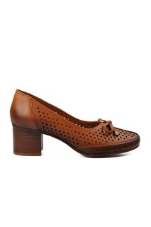 Светло-коричневые кожаные женские классические туфли на каблуке 2113301Y Venüs Venus