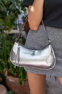 Серебряная женская сумка через плечо MADAMRA