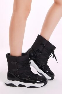 Женские черные лакированные кожаные удобные зимние ботинки со спортивной подошвой и кружевной отделкой TONNY BLACK