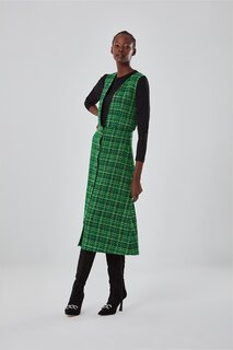 Зеленое платье без рукавов с твидовым узором Mizalle