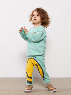 Комплект из 2 предметов: свитшот и брюки для маленьких мальчиков с круглым вырезом и длинными рукавами с принтом SmileyWorld LCW baby