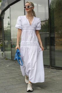 Белое длинное базовое женское платье со сборками и v-образным вырезом MG1619 MADMEXT