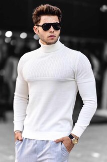 Белый свитер с высоким воротником 4677 MADMEXT