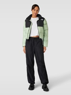 Укороченная стеганая куртка с воротником стойкой модель &quot;Сайкуру&quot; The North Face, зеленый