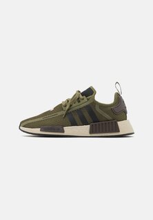 Низкие кроссовки NMD_R1 UNISEX adidas Originals, фокус оливковый/основной черный/тени оливкового цвета