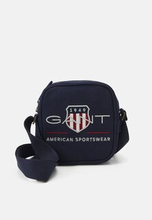 Сумка на плечо COLOR SHIELD SHOULDER BAG UNISEX GANT, классический синий