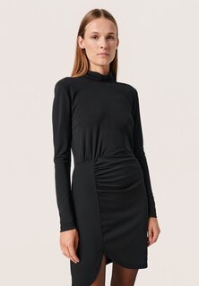 Трикотажное платье ИРМЕЛИН Soaked in Luxury, черный