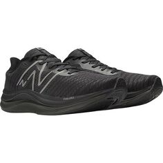 Беговые кроссовки FuelCell Propel v4 мужские New Balance, цвет Black/Harbor Grey