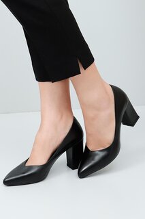 ЧЕРНЫЕ женские туфли из натуральной кожи с острым носком на высоком толстом каблуке 24171 GÖNDERİ(R)