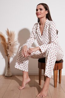 Тканый пижамный комплект с эластичным поясом и карманами с рисунком и воротником рубашки 611PT288 Lela, экрю