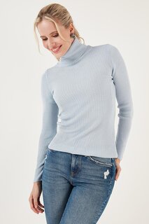 Мягкий акриловый свитер с водолазкой стандартного кроя в рубчик 4614102 Lela, голубые