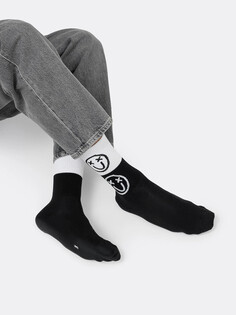 Мужские высокие носки черно-белого цвета со смайлами Mark Formelle