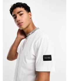 Белая футболка с воротником и нашивкой сбоку с логотипом Calvin Klein