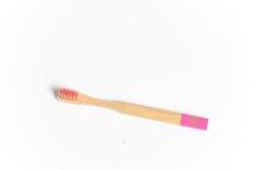Бамбуковая зубная щетка для детей, розовая Nested