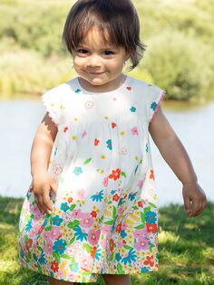 Платье Baby Elowen из органического хлопка с цветочным принтом Frugi, мягкий белый