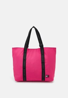 Большая сумка Tommy Jeans DAILY, цвет pink alert