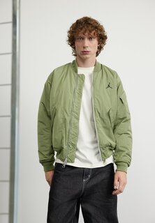 Бомбер Chaquetas Jordan, цвет olive/black