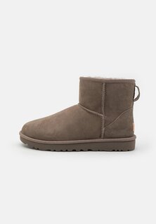 Ботильоны UGG CLASSIC MINI, цвет smoke plume