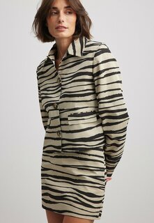 Куртка NA-KD, цвет zebra