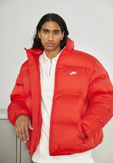 Куртка Nike CLUB, цвет university red/white