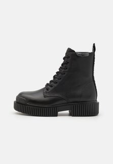 Ботинки на платформе Armani Exchange, цвет black