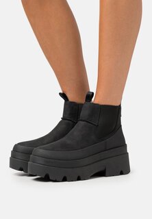 Ботинки на платформе UGG BRISBANE CHELSEA, черный