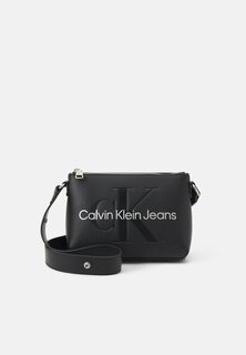 Сумка Calvin Klein Jeans ЧЕХОЛ SCULPTED MONO, черный