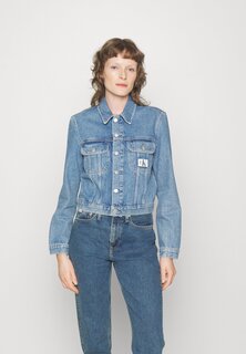 Джинсовая куртка Calvin Klein Jeans УКОРОЧЕННАЯ КУРТКА 90S, цвет denim light