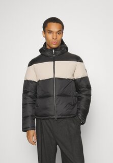 Зимняя куртка EA7 Emporio Armani, черный