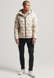 Зимняя куртка Superdry КОРОТКИЙ СТЕГАНЫЙ ПУХОВИК, цвет cement beige