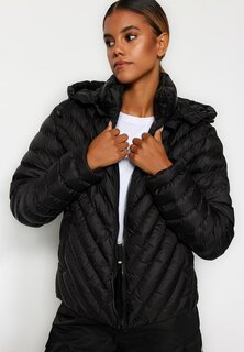 Зимняя куртка Trendyol, черный
